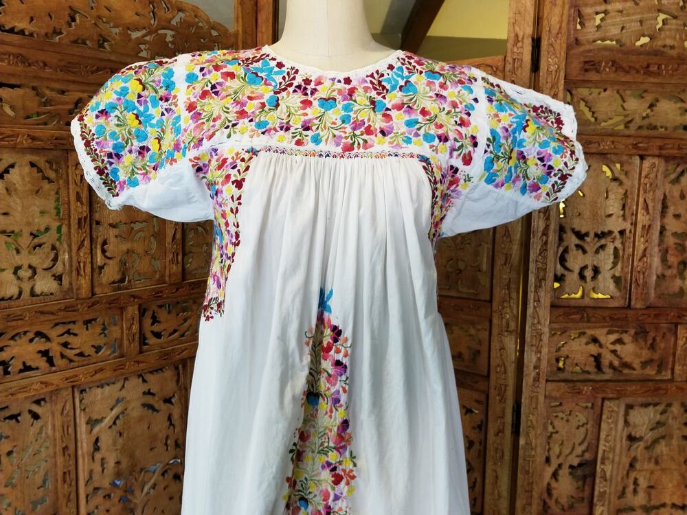 Vintage 1970s Mexican San Antonino Hand Embroidered White Cotton Maxi Dress - Picture 2 of 9